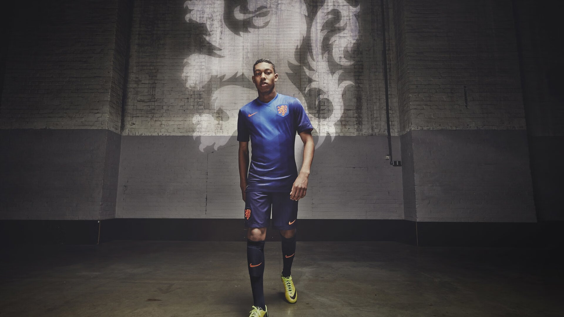 创新青训模式，推动“足球+”产业跨界融合发展，足球青训理念