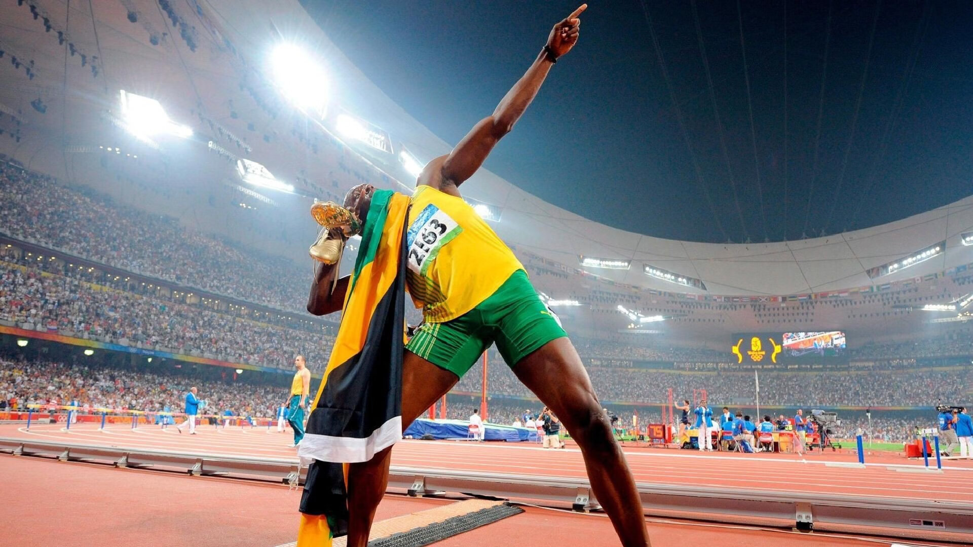 攻守兼备的球队，实现逆袭夺得胜利，攻守兼备吧